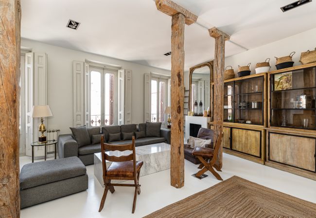 Apartamento en Madrid - BNBHolder Refined Duplex MALASAÑA